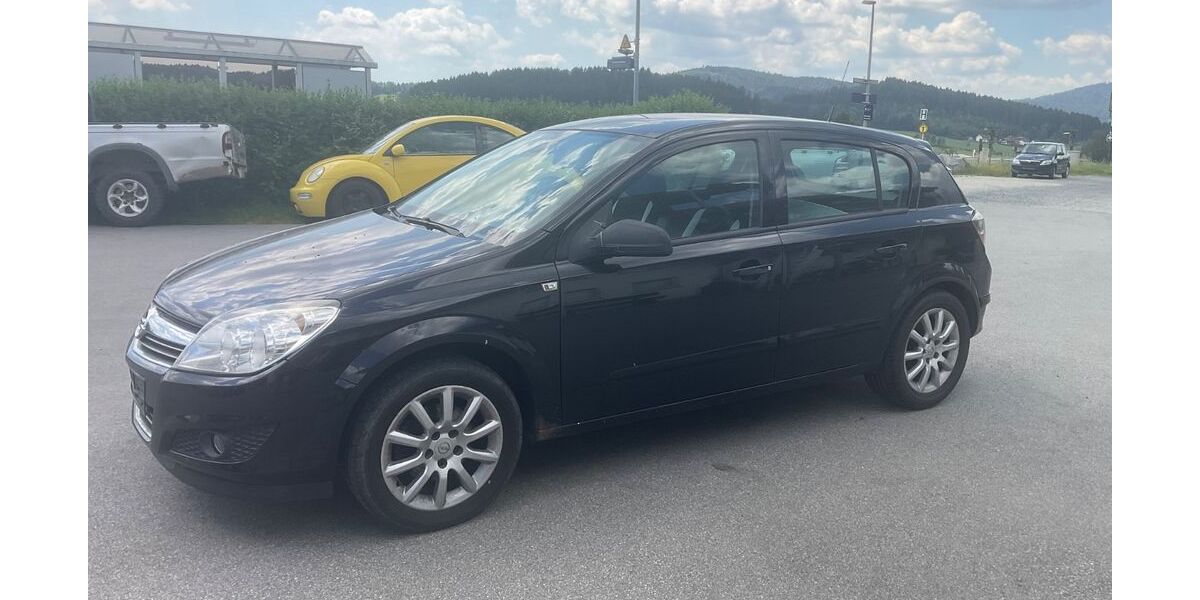 Opel Astra 133.000 km 2.222 &euro; Langdorf 94264