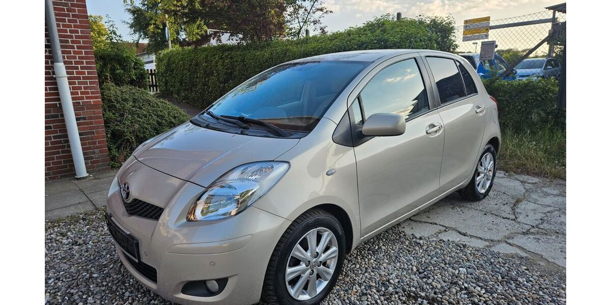 Toyota Yaris 118.000 km 3.999 &euro; Kiel-Elmschenhagen 24146