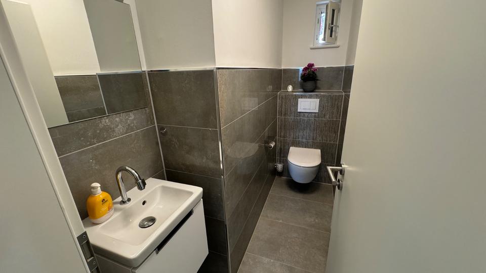 Etagenwohnung Weimar Ehringsdorf - 4.5 Zimmer, 145 m&sup2;, 1.700&euro; | Angebot:22011498