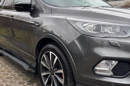 Ford Kuga 125.923 km 11.200 &euro; Oranienburg 16515