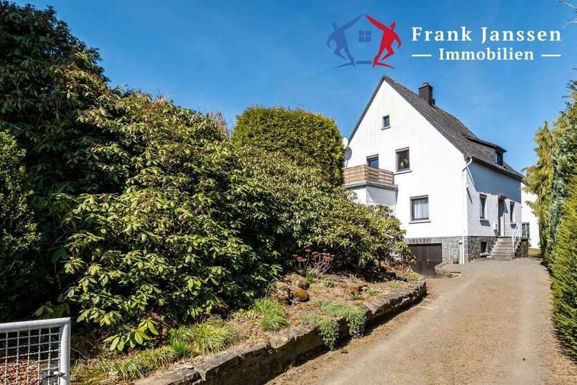 Haus zum Kaufen in Daun 249.000 € 142 m²