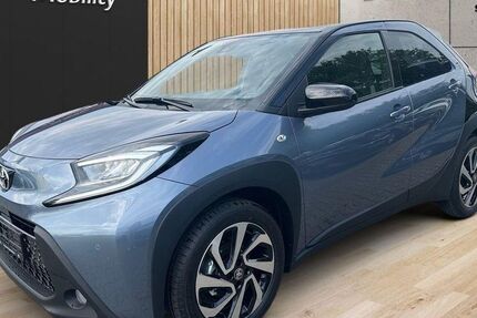 Toyota Aygo (X) 3.500 km 15.990 &euro; Quakenbrück 49610