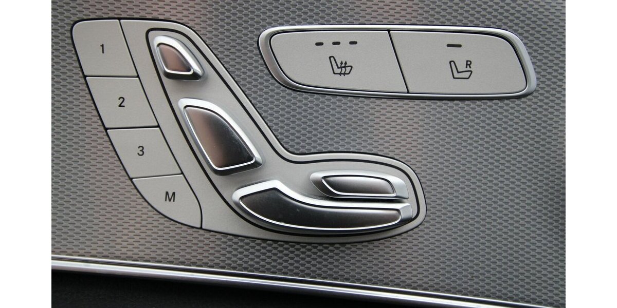 Mercedes-Benz E 220 d Avantgarde NAVI+LED+KAMERA+STANDHEIZUNG 36.459 km 36.900 &euro; Hagenow 19230