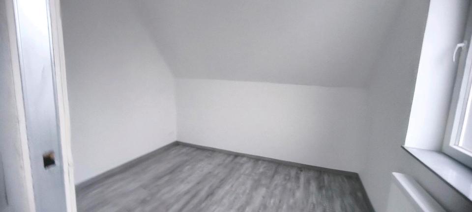 3-Zimmerwohnung DG Petershagen Friedewalde. 3 zimmer