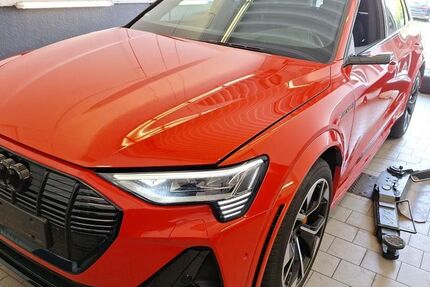 Audi e-tron 76.064 km 37.980 &euro; Neumünster 24537