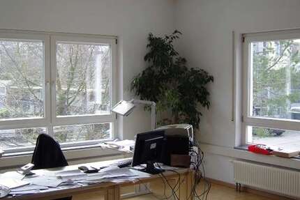 Büro in Weinstadt 700 € 110 m²