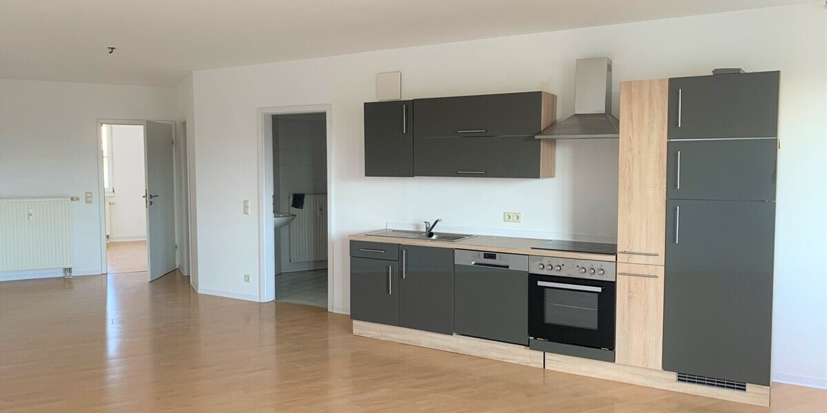 MFH 4 Wohnungen + 1 Gewerbe 374 qm - Mehrfamilienhaus, Wohnhaus Großenhain | Angebot:26539585