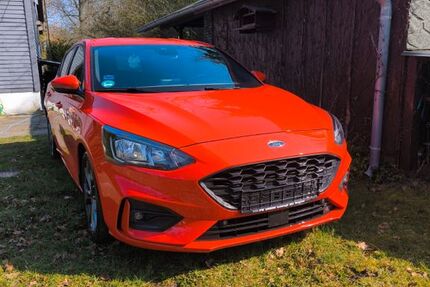 Ford Focus 72.495 km 12.890 &euro; Halle 06120