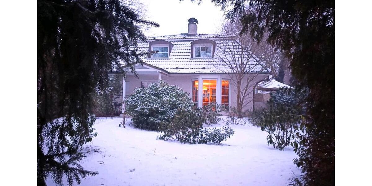 Einfamilienhaus Schwarzenbek - 6 Zimmer, 180 m&sup2;, 1.800&euro; | Angebot:25291488