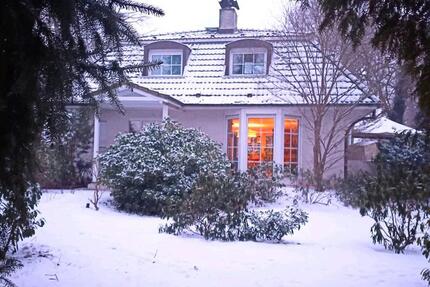 Haus Schwarzenbek - 6 Zimmer, 180 m&sup2;, 1.800&euro; | Angebot:25291488