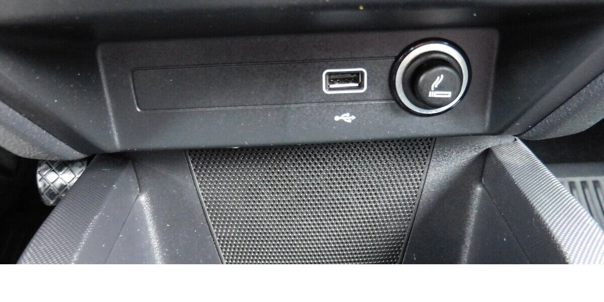 Skoda Fabia 1.0 Kombi Ambition TSI BMT Navi Klima 25.700 km 14.990 &euro; Vordorf 38533