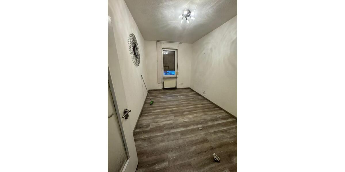 Erdgeschoßwohnung Ludwigshafen am Rhein - 1 Zimmer, 36 m&sup2;, 600&euro; | Angebot:25987814