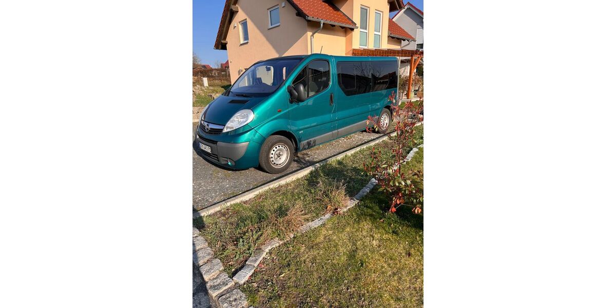 Opel Vivaro 194.000 km 13.000 &euro; Grimma 04668