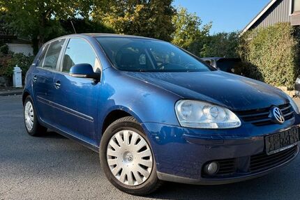 VW Golf 235.371 km 2.600 € Alveslohe 25486