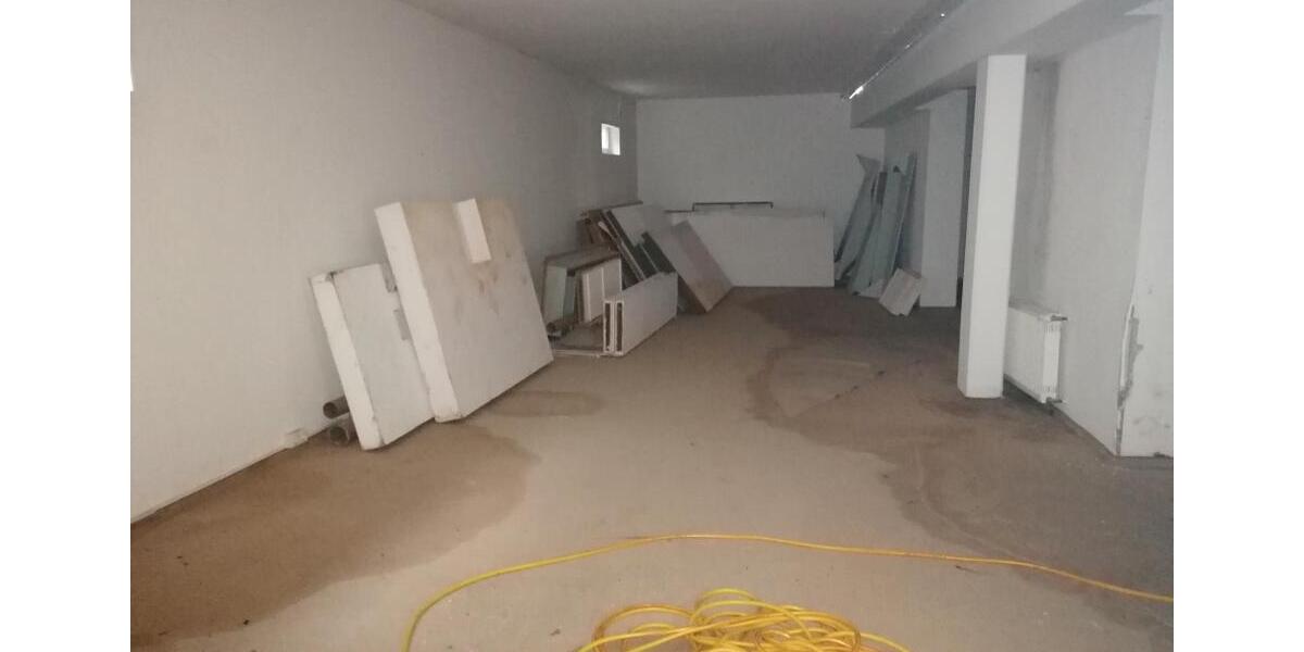 Großzügige Büro und Ausstellfläche in zentraler Lage von Marsberg zimmer