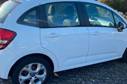 Citroen C3 142.976 km 4.000 &euro; Solms 35606