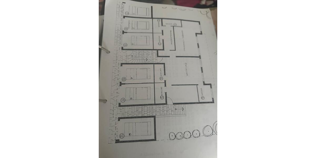 Dachgeschoßwohnung Mönchengladbach West - 4 Zimmer, 84 m&sup2;, 250.000&euro; | Angebot:24454653