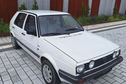 VW Golf 200.000 km 1.999 &euro; zella-mehlis 98544