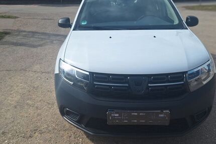 Dacia Sandero 75.680 km 3.800 &euro; Donaustauf 93093