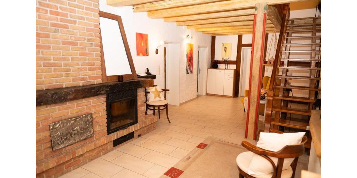 Einfamilienhaus Bad Wünnenberg - 14 Zimmer, 330 m&sup2;, 420.000&euro; | Angebot:24292514