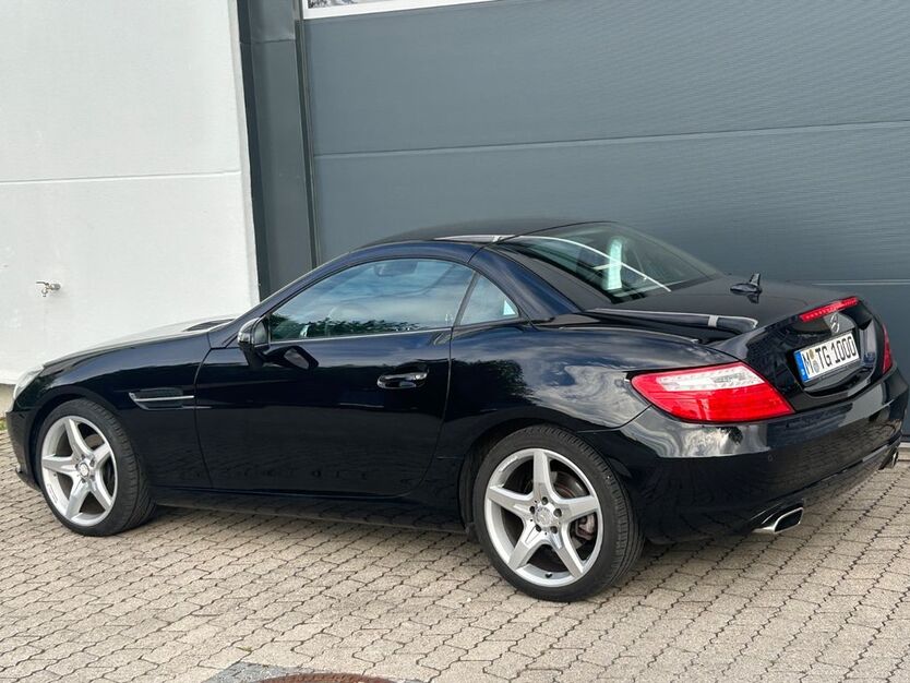 Mercedes-Benz SLK 200 111.000 km 14.990 € Planegg 82152