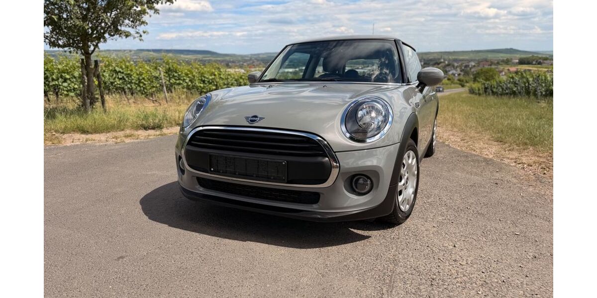 Mini ONE 117.332 km 9.750 &euro; Rüdesheim 55543