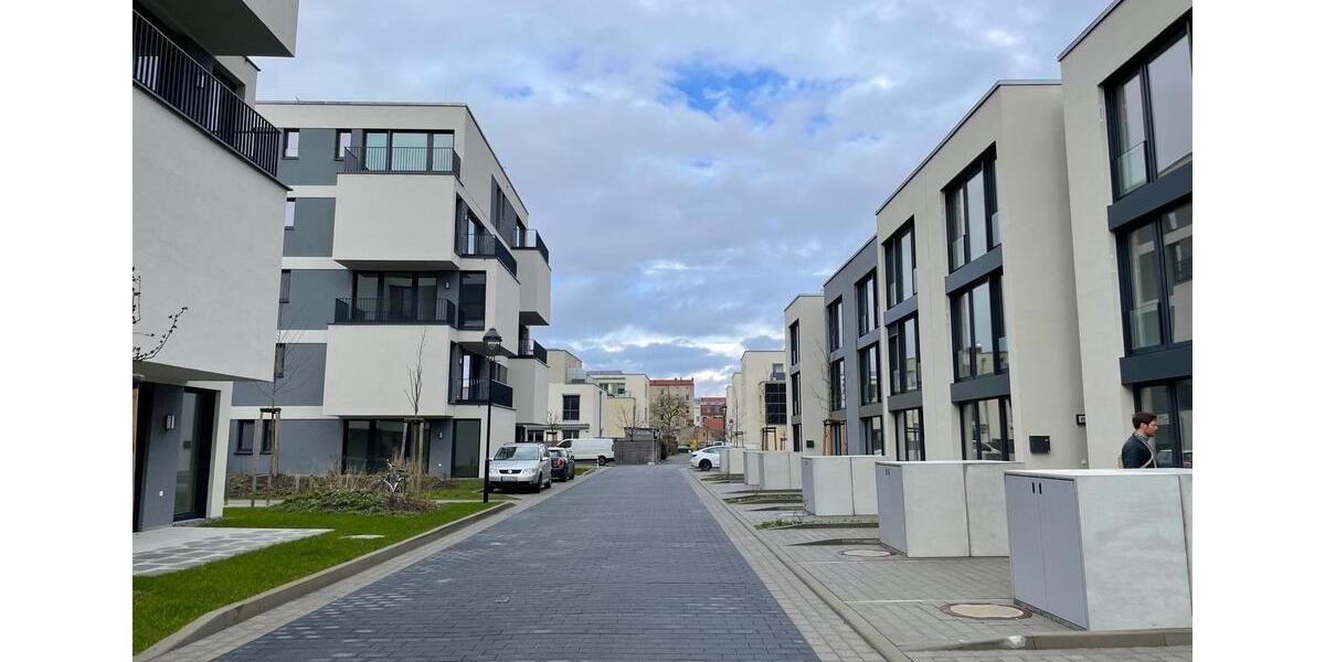 Reihenhaus Potsdam Babelsberg - 5 Zimmer, 151 m&sup2;, 2.357&euro; | Angebot:26686039