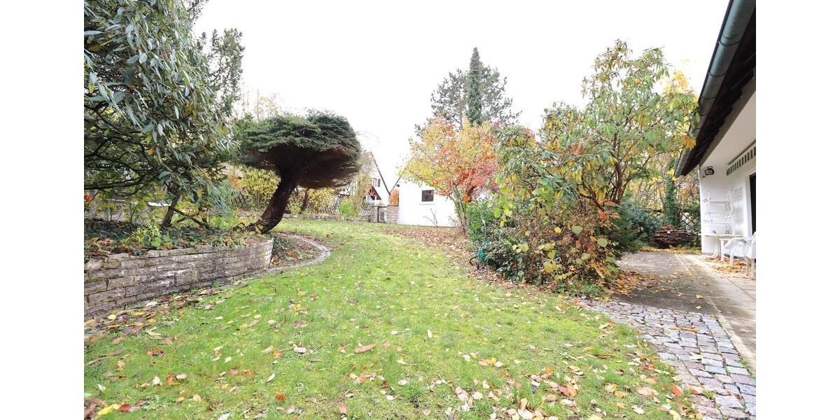 Einfamilienhaus Schwabach - 5 Zimmer, 220 m&sup2;, 2.700&euro; | Angebot:26232015