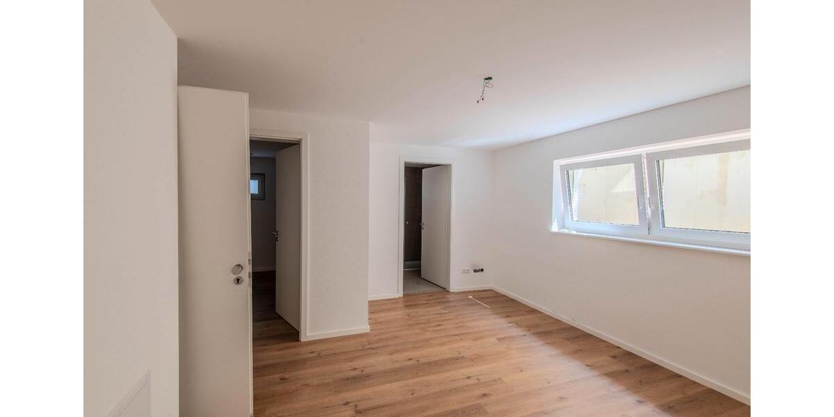Erdgeschoßwohnung Mainburg - 4 Zimmer, 96 m&sup2;, 1.242&euro; | Angebot:26665639