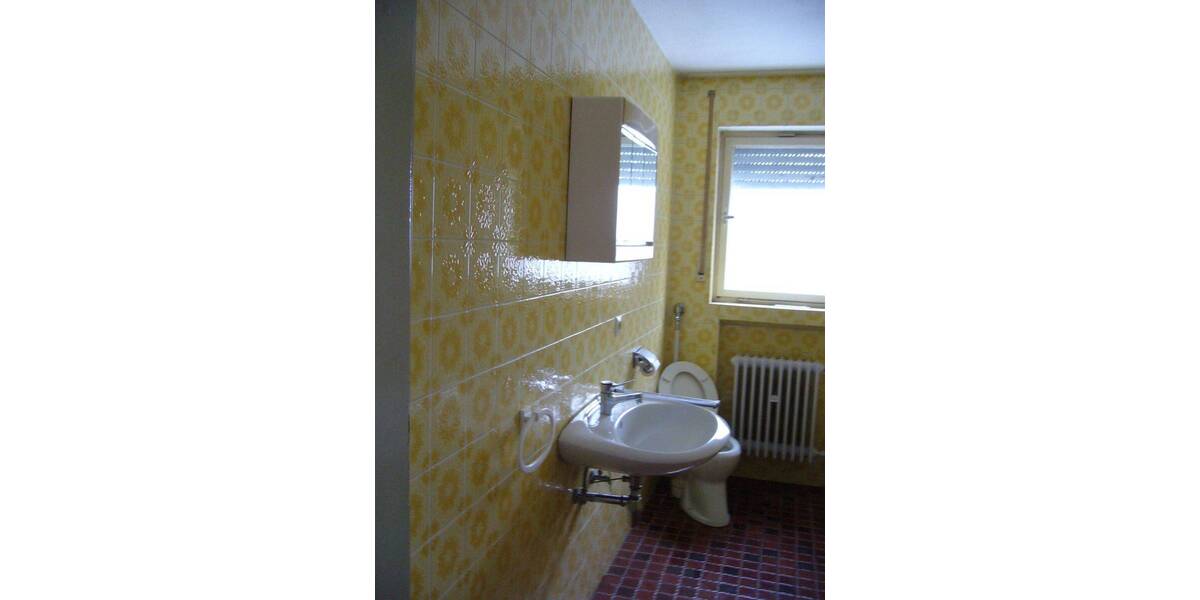 Mehrfamilienhaus, Wohnhaus Krauchenwies Göggingen - 7 Zimmer, 171 m&sup2;, 325.000&euro; | Angebot:25686550