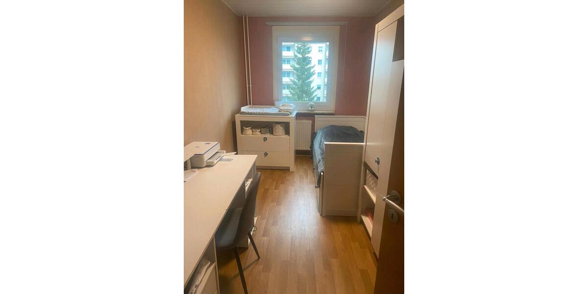 Etagenwohnung Gera Bieblach-Ost - 3 Zimmer, 70 m&sup2;, 63.999&euro; | Angebot:26847576
