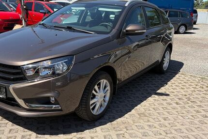 Lada Vesta 78.700 km 5.990 &euro; Hönow 15366