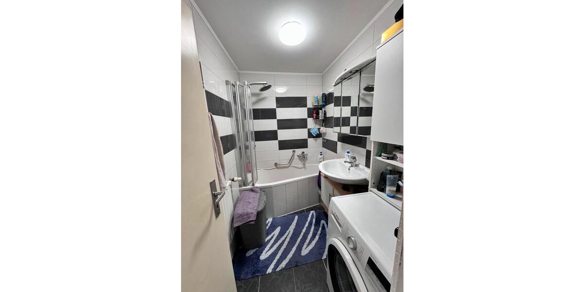 Erdgeschoßwohnung Metzingen - 4 Zimmer, 79 m&sup2;, 300.000&euro; | Angebot:24302643