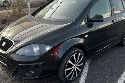 Seat Altea 131.000 km 2.500 &euro; Diez 65582