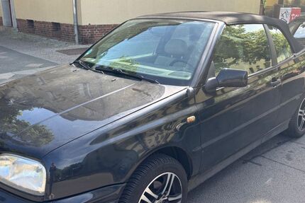 VW Golf 103.587 km 3.500 &euro; Berlin 12458