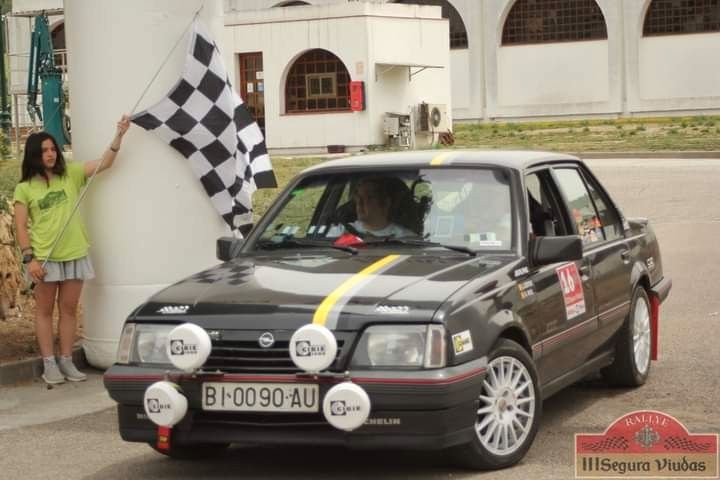Opel Ascona 144.000 km 19.000 &euro; Sant Cugat Sesgarrigues 08798