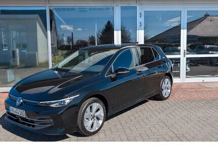 VW Golf 4.000 km 31.900 &euro; Anklam 17389