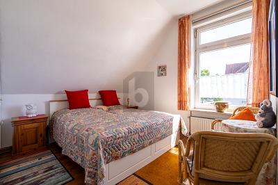 GROSSZÜGIG WOHNEN, CLEVER VERMIETEN - Mehrfamilienhaus, Wohnhaus Malente | Angebot:26786295