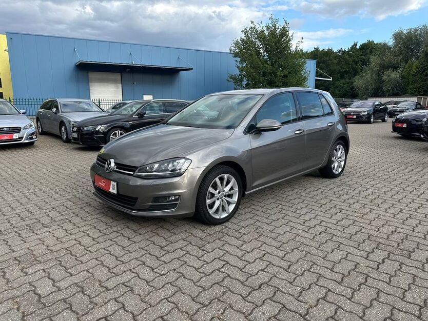 VW Golf 115.074 km 13.990 € Hückelhoven 41836