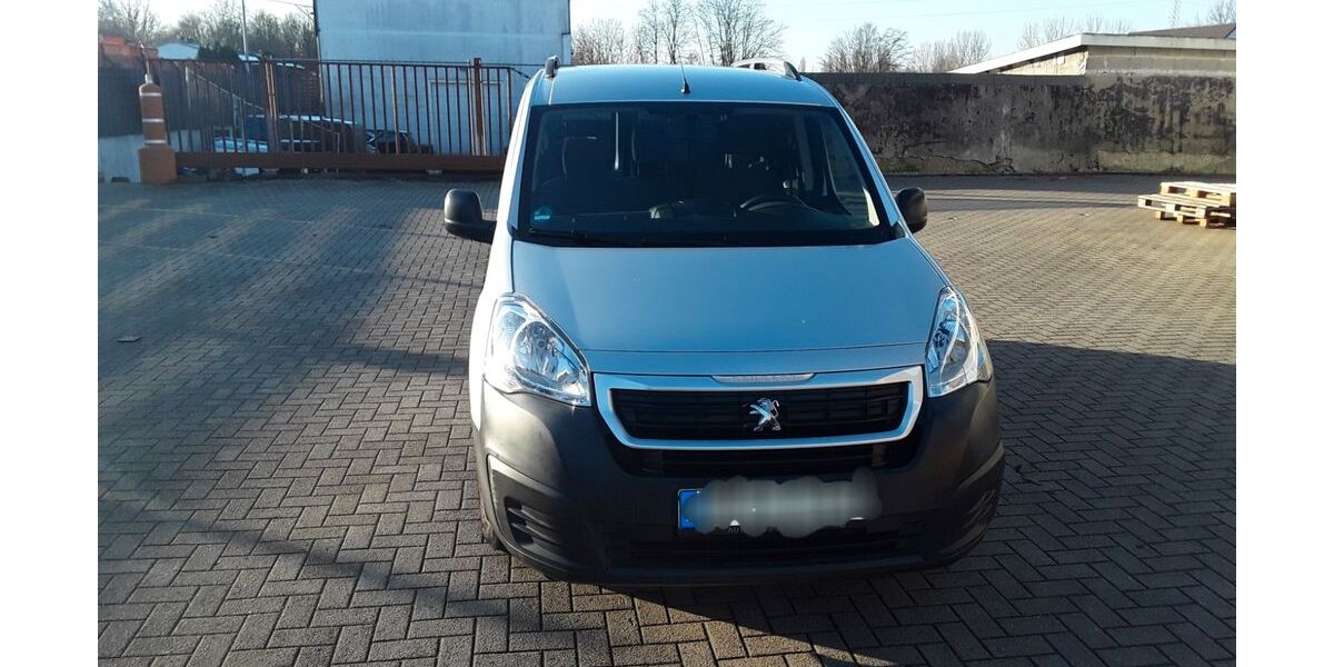 Peugeot Partner 47.797 km 10.499 &euro; Herne 44627