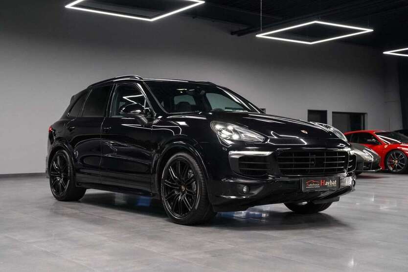 Porsche Cayenne 367.000 km 29.750 € Calw/Stuttgart 75365