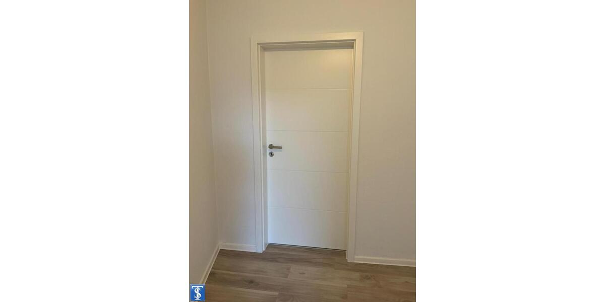 Etagenwohnung Plauen Bahnhofsvorstadt - 2 Zimmer, 67 m&sup2;, 375&euro; | Angebot:26550236