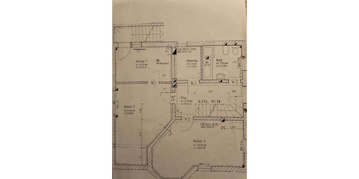 Einfamilienhaus Heringen (Werra) - 8 Zimmer, 220 m&sup2;, 1.200&euro; | Angebot:24752469