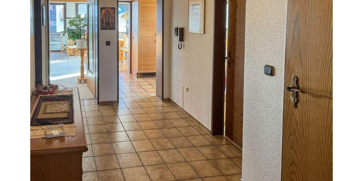 Etagenwohnung Burgkirchen an der Alz Burgkirchen - 3 Zimmer, 116 m&sup2;, 298.000&euro; | Angebot:25696398