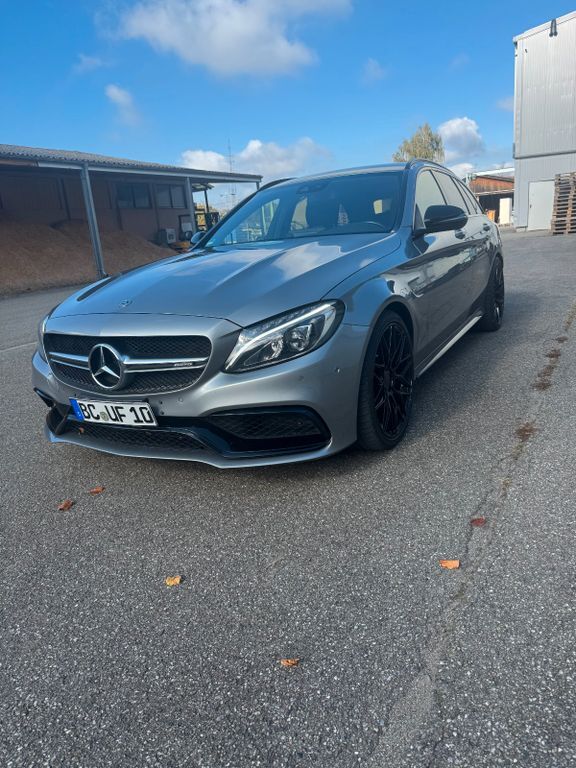 Mercedes-Benz C 63 AMG 113.000 km 34.990 € Schemmerhofen 88433
