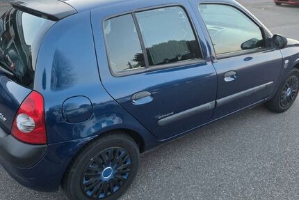 Renault Clio 213.000 km 650 &euro; Binzen 79589