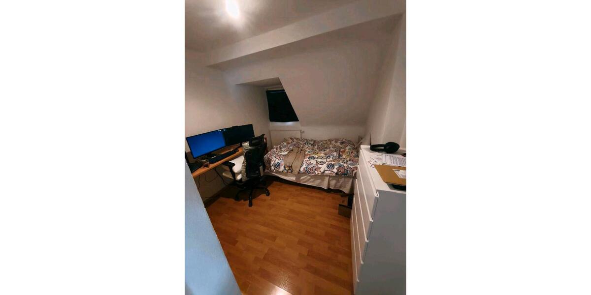 Dachgeschoßwohnung Erlangen Am Anger - 2 Zimmer, 65 m&sup2;, 850&euro; | Angebot:26147935