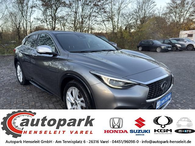INFINITI Q30 159.400 km 13.490 &euro; Varel 26316