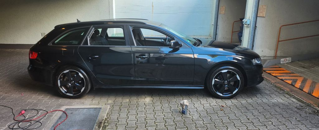 Audi A4 342.000 km 4.990 &euro; Karlsruhe 76133