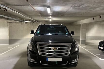 Cadillac Escalade 91.000 km 47.000 € Hamburg 22297